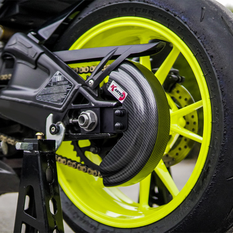 APRILIA SHIVER 900 - Glossy Carbon Look Chain Guard