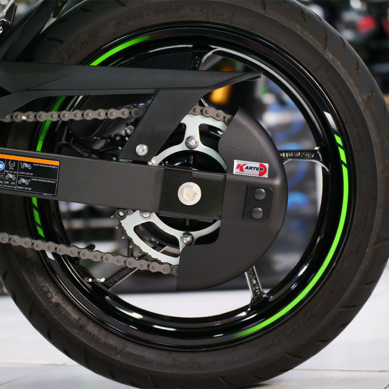 KAWASAKI NINJA 500 from 2024 - BLACK satin chain guard
