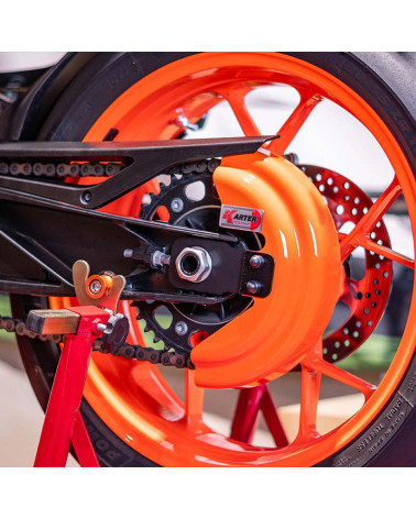 KTM 690 SMC R - Orange chain guard