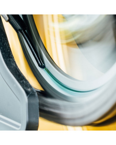 Scottoiler eSystem 3.1 - Electronic chain oiler with control display