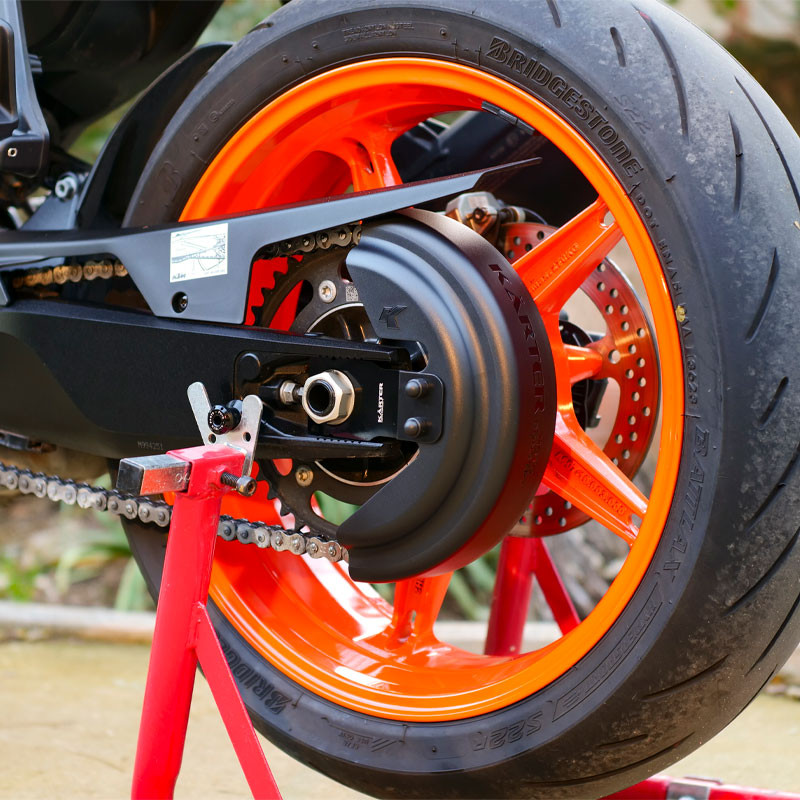 SUZUKI DR-Z4SM from 2025 - Black Chain Guard